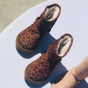 Cheetah print Old Navy boots